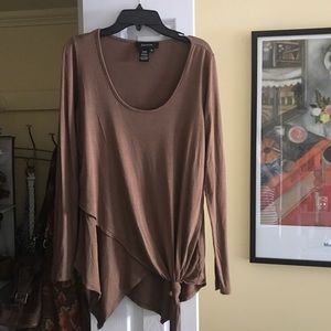 Karen Kane XS tiered top